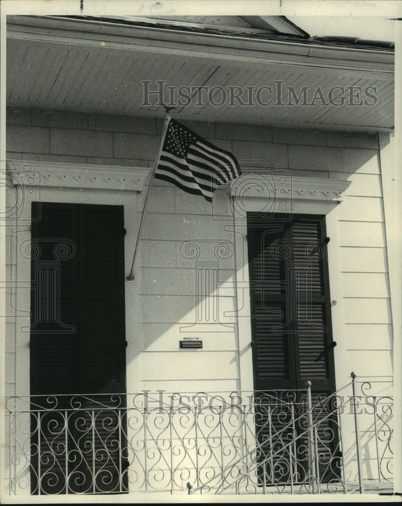 1969 Press Photo American flag flying over home of Mr. and Mrs. Edward Caillier - Historic Images