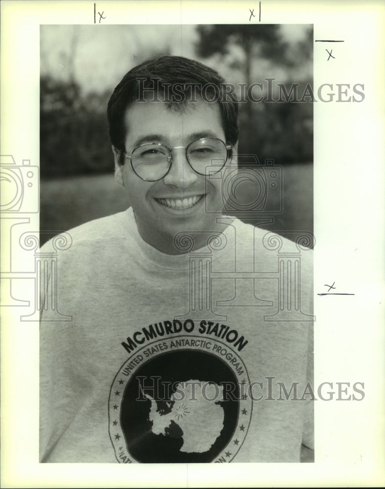 1994 Press Photo Michael Gravios spent three months in Antarctica testing water - Historic Images