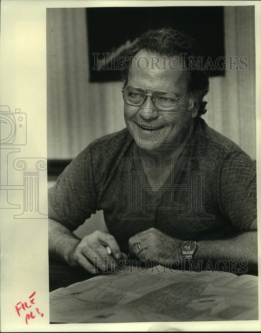 1985 Press Photo Henry Lee, director of tourism- Morgan City & surrounding area - Historic Images