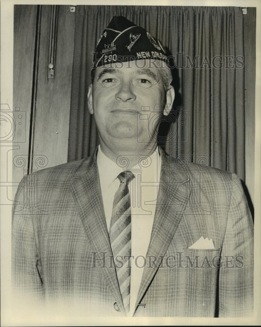 1966 Press Photo Earl D. Guzman of Navy Post