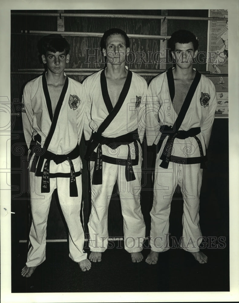1988 Press Photo Shayne Guillot, Wayne Guillot & Robbie Lawless at Karate Center - Historic Images