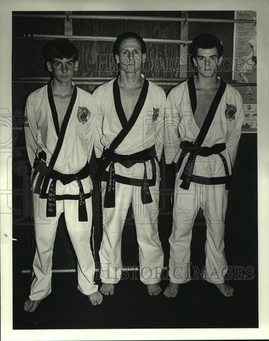 1988 Press Photo Shayne Guillot, Wayne Guillot & Robbie Lawless at Karate Center - Historic Images