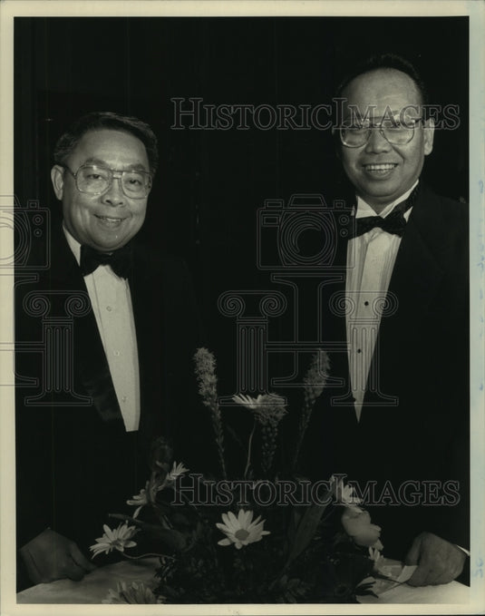 1991 Press Photo Dr. Noli Guinigundo & Dr. Romy Hernandez, Philippine Americans - Historic Images