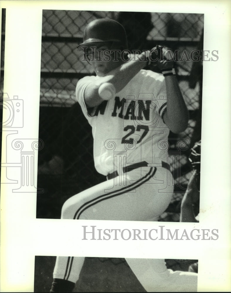 1993 Press Photo Baseball Pitcher Bobby Gravolet Swinging the Bat for Newman - Historic Images