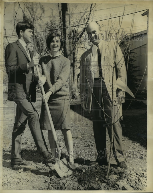 1966 Press Photo Country Day School delegates shown planting a tree - nob23304 - Historic Images
