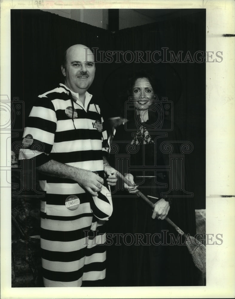 1991 Press Photo EENT Hospital Halloween Ball - Gerald Vocke, Rhenda Saporito - Historic Images