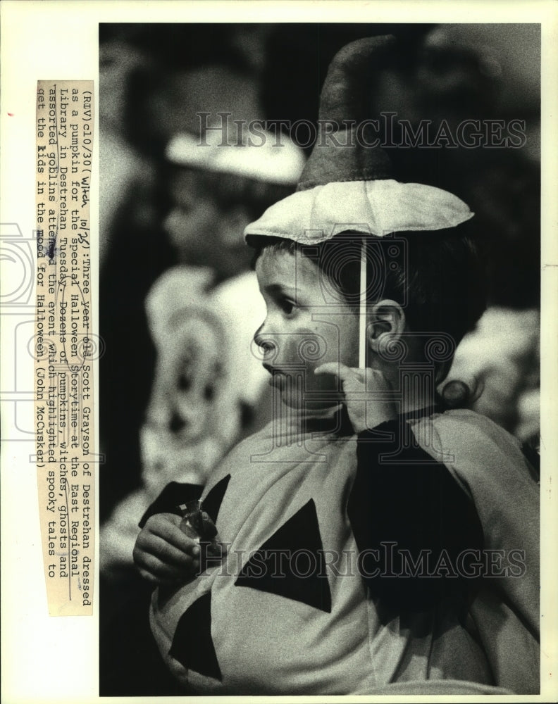 1989 Press Photo Scott Grayson, 3, In Pumpkin Costume, Destrehan, Louisiana - Historic Images