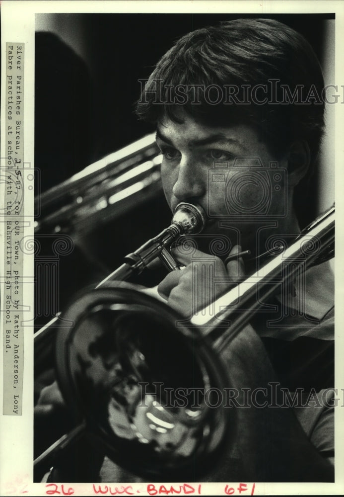 1987 Press Photo Student Lony Fabre Practices Hahnville High School Band - Historic Images