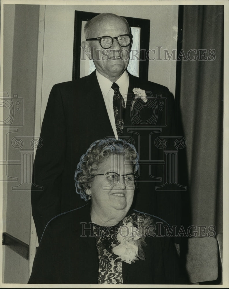 1966 Press Photo Mr. &amp; Mrs. John Hamburger, celebrating 50th wedding anniversary - Historic Images