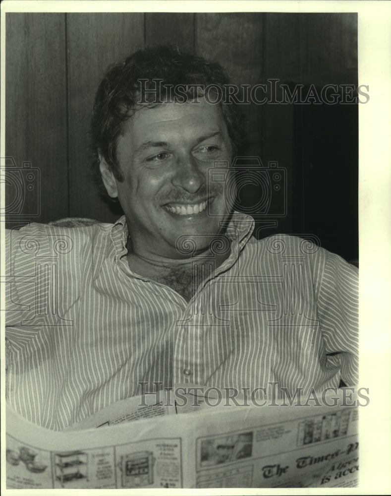 1982 Press Photo Radio Talk Show Host of WSMB Randy Hahn - nob23540 - Historic Images