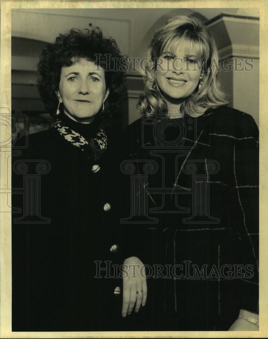 1994 Press Photo Fashion mannequins - Kathy Barnett, Shaney Halter - nob23553 - Historic Images