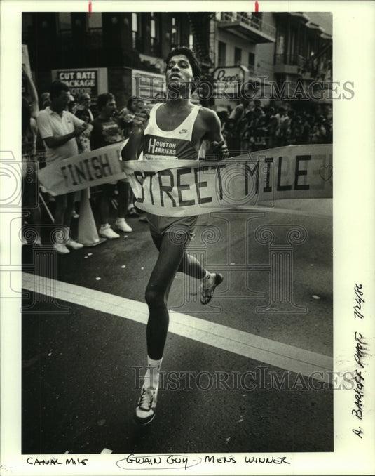 1986 Press Photo Running - Gwain Guy, Men's winner at Canal Mile - nob23602 - Historic Images