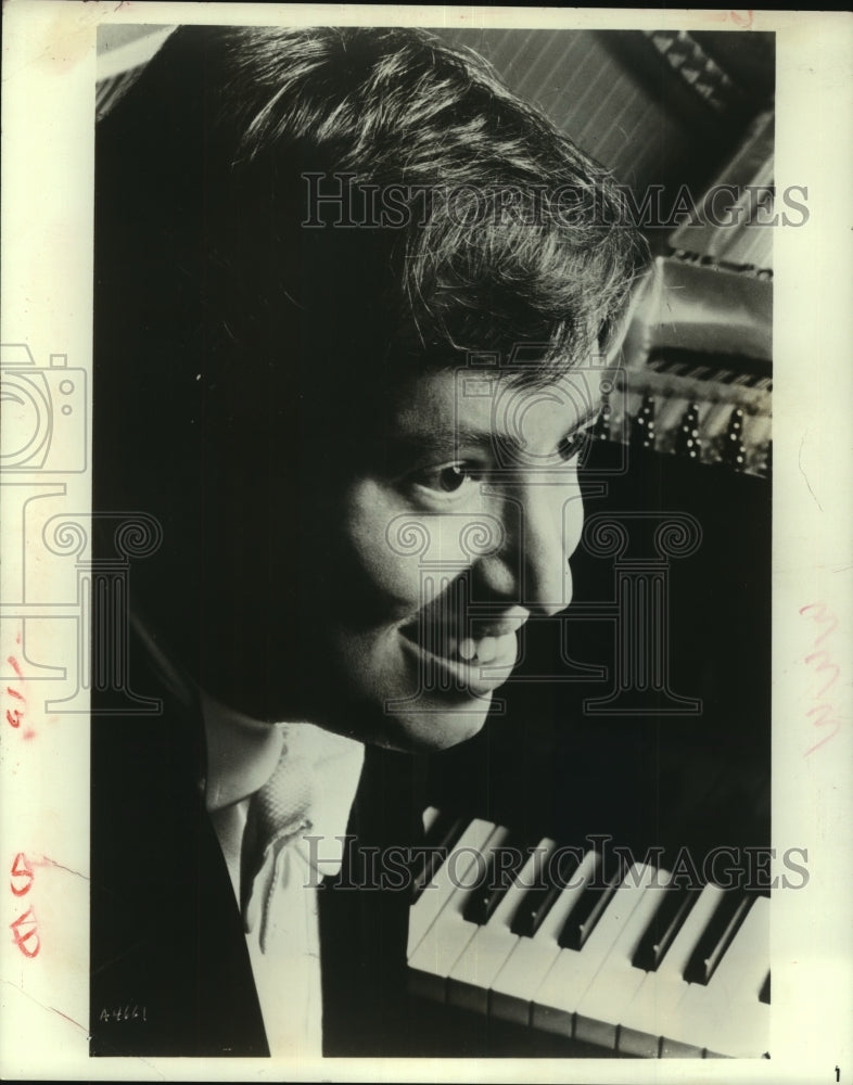 1980 Press Photo Horacio Gutierrez, pianist - nob23606 - Historic Images