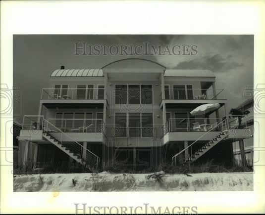 1995 Press Photo View of the Gottsegan home in Perdido Key, Alabama - Historic Images