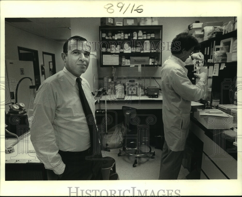 1987 Press Photo Dr. Arthur Gottlieb, Imberg Incorporated president - nob23751 - Historic Images