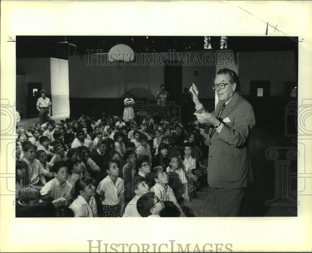 1990 Press Photo Louisiana&#39;s Attorney General William Guste - nob23867 - Historic Images