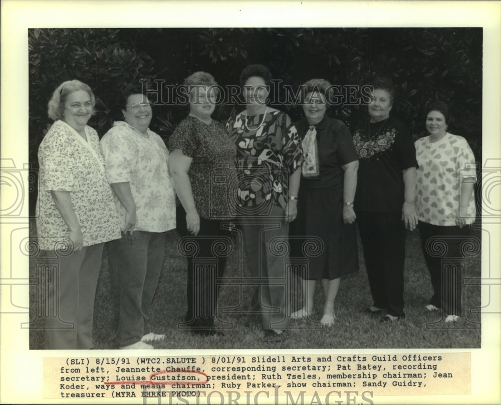 1991 Press Photo Slidell Arts and Crafts Guild officer Louise Gustafson & others - Historic Images