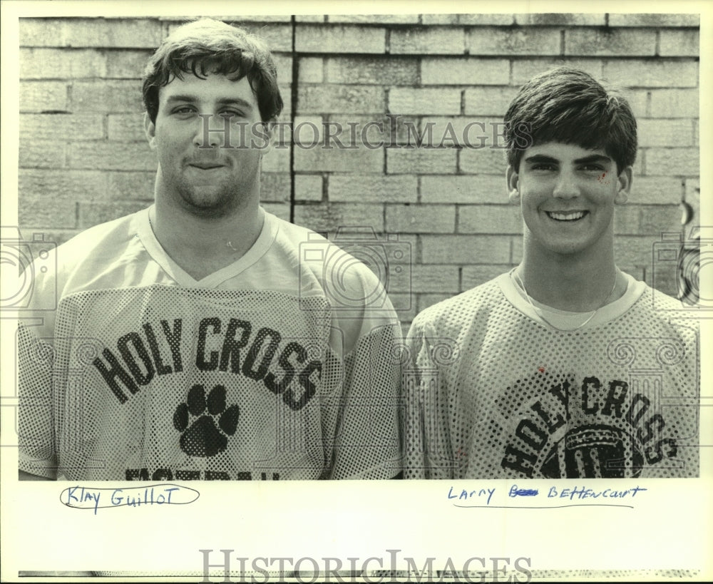 1986 Press Photo Klay Guillot &amp; Larry Bettencourt of Holy Cross Football - Historic Images