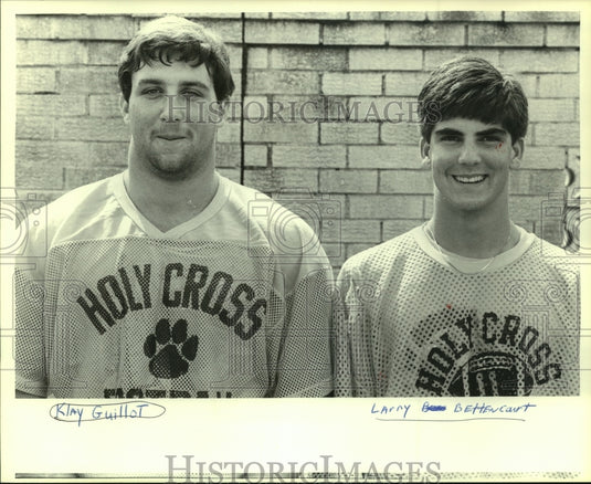 1986 Press Photo Klay Guillot & Larry Bettencourt of Holy Cross Football - Historic Images