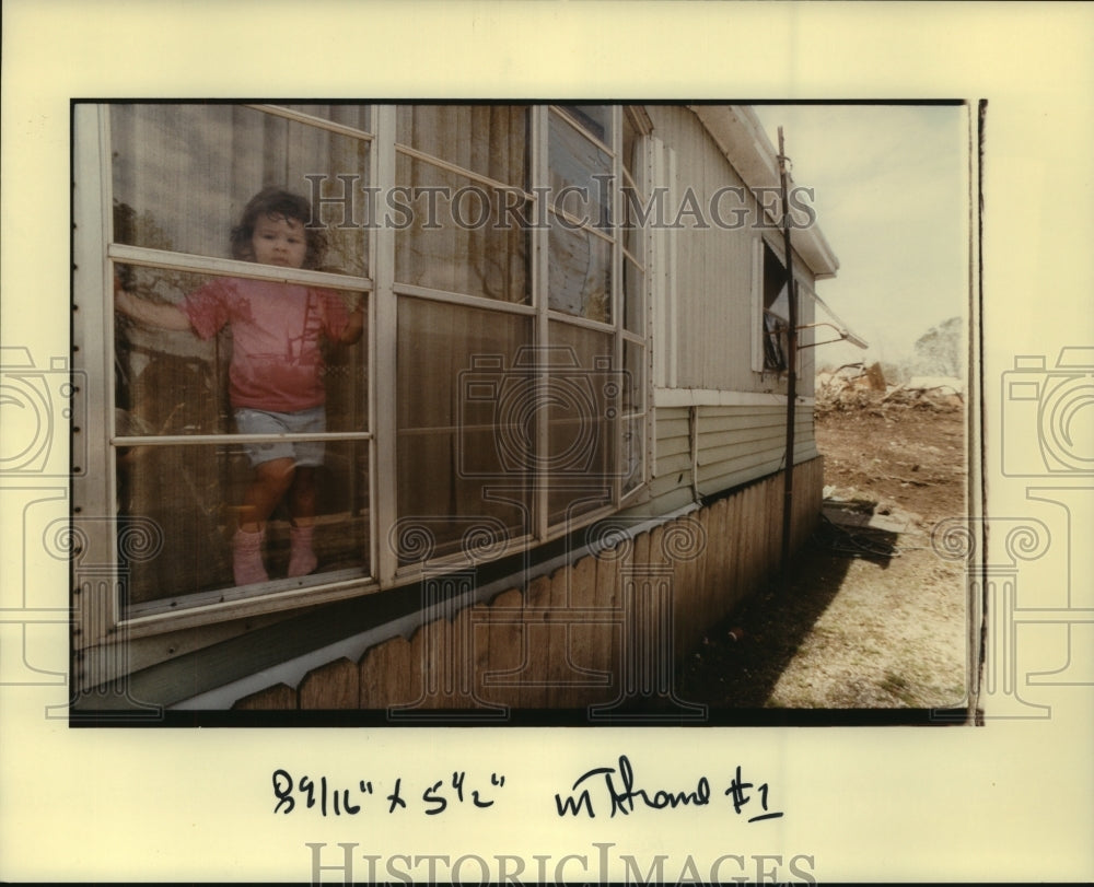 1993 Press Photo Grand Isle, Louisiana-Mobile home left standing after tornado - Historic Images