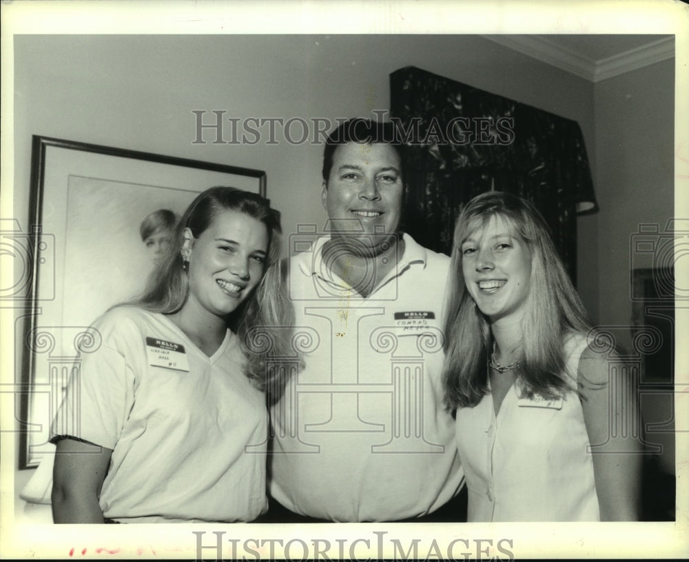 1994 Press Photo Virginia Hall, Conrad and Cappy Meyer - nob24070 - Historic Images