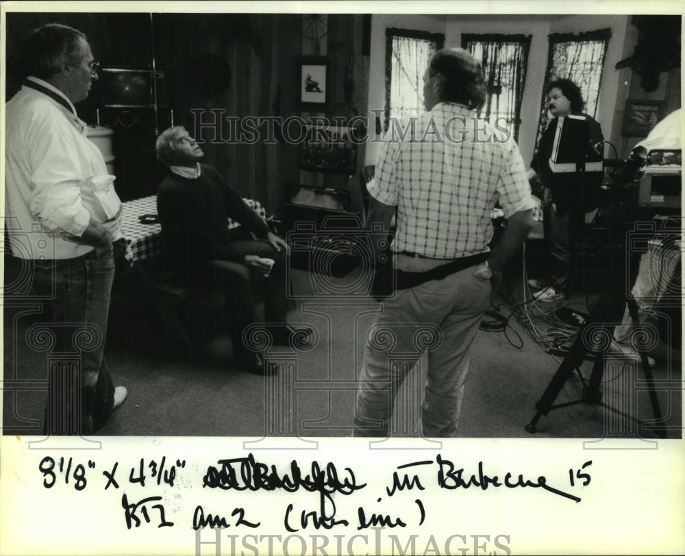 1990 Press Photo Country singer, Tom T. Hall taping a documentary at Creeh&#39;s - Historic Images