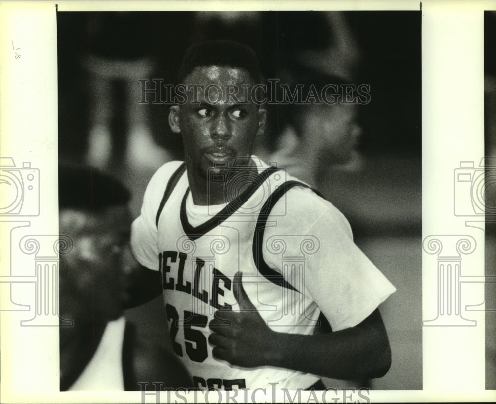 1991 Press Photo Lee Hall, Bell Chasse High School- Basketball Player - Historic Images