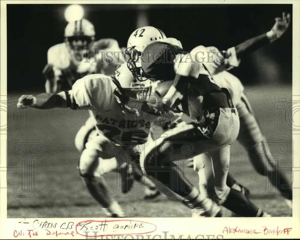 1989 Press Photo Curtis defense CB Scott Gumile - nob24158 - Historic Images