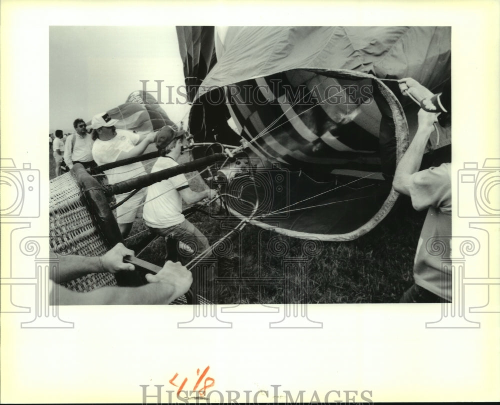 1988 Press Photo Hammond Balloon Festival. - Historic Images