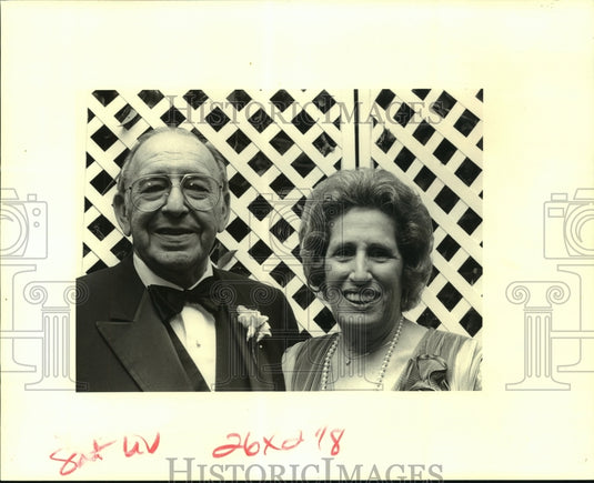1989 Press Photo Mr. & Mrs. Jerry & Caroline Halpern at the Judah Touro Dinner - Historic Images
