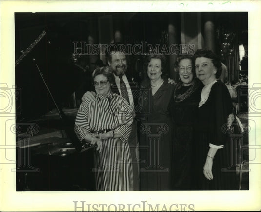 1988 Press Photo Attendees to a Freedoms Foundation event - Historic Images