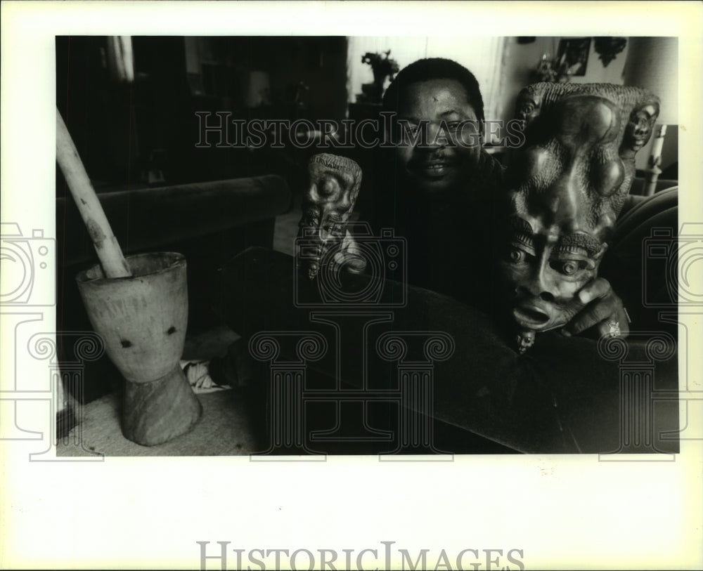 1995 Press Photo Eloy Gutierez, descendant of the Garifuna tribe in Africa - Historic Images