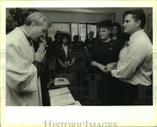 1991 Press Photo Deidre Peterson and Seth Gutterrez's wedding at Our Lady Church - Historic Images