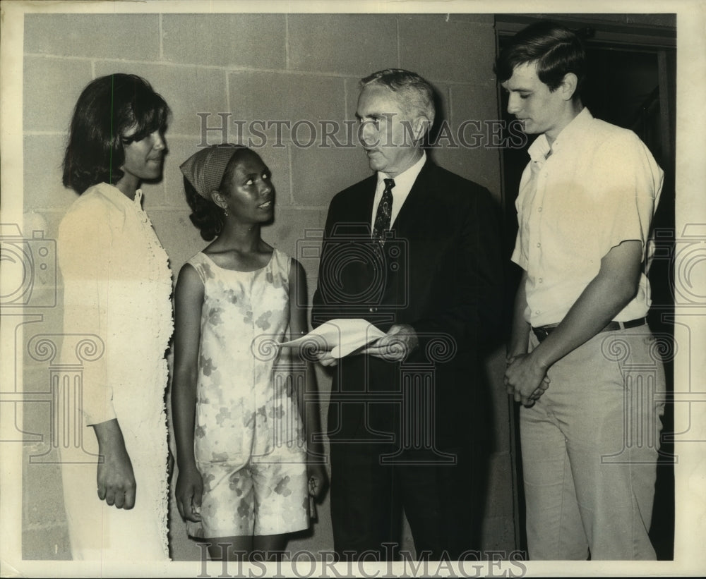 1968 Ernest Gould meeting with other NORD officials at Lyons Center-Historic Images