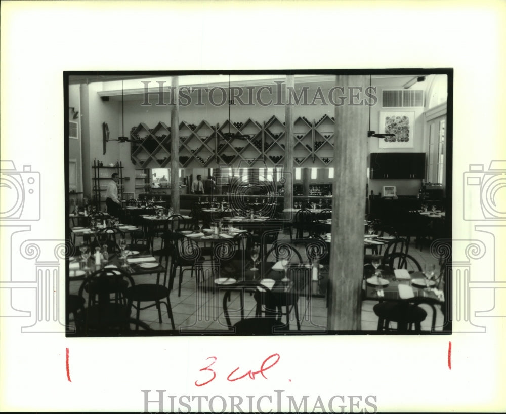 1995 Press Photo Interior view of Graham&#39;s Restaurant - nob24441 - Historic Images