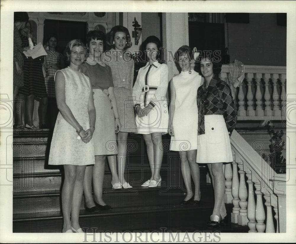 1971 Junior League Officers - Historic Images