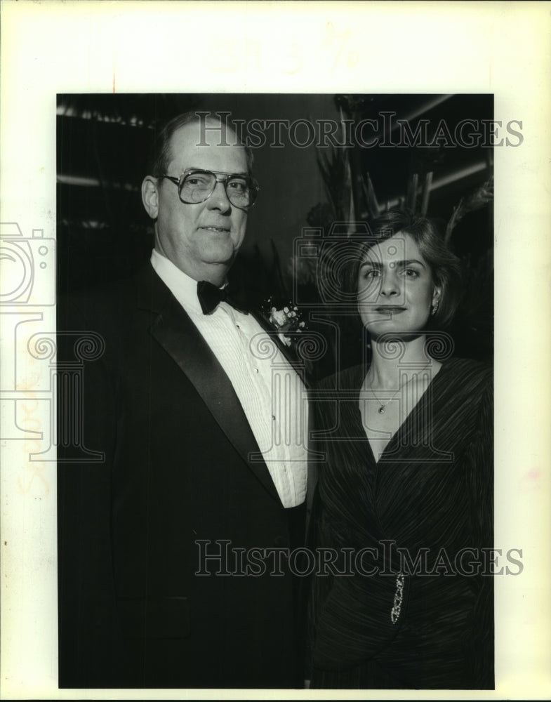 1992 Press Photo Hotel Dieu Med Staff dinner - Dr. Luke and Cynthia Glancy - Historic Images