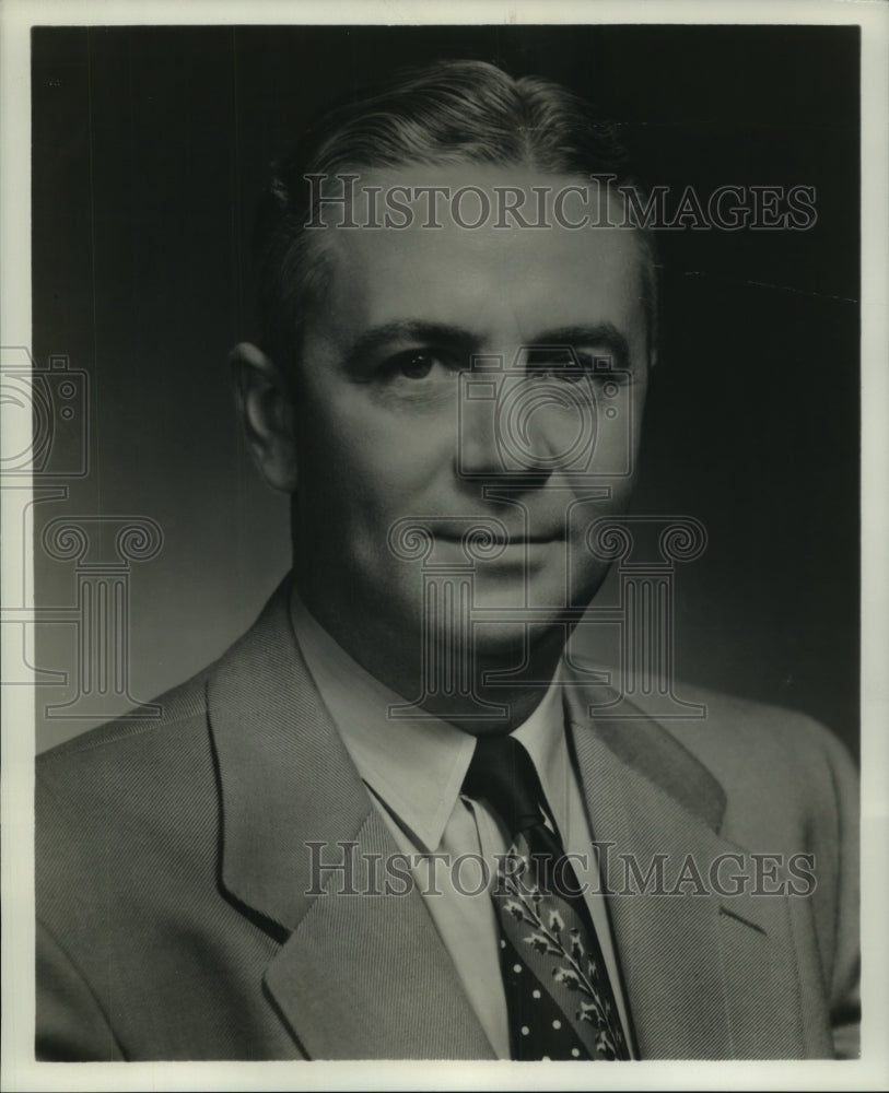 1953 Press Photo Jack W. Gleeson, Director of Business Management Chrysler Corp.-Historic Images