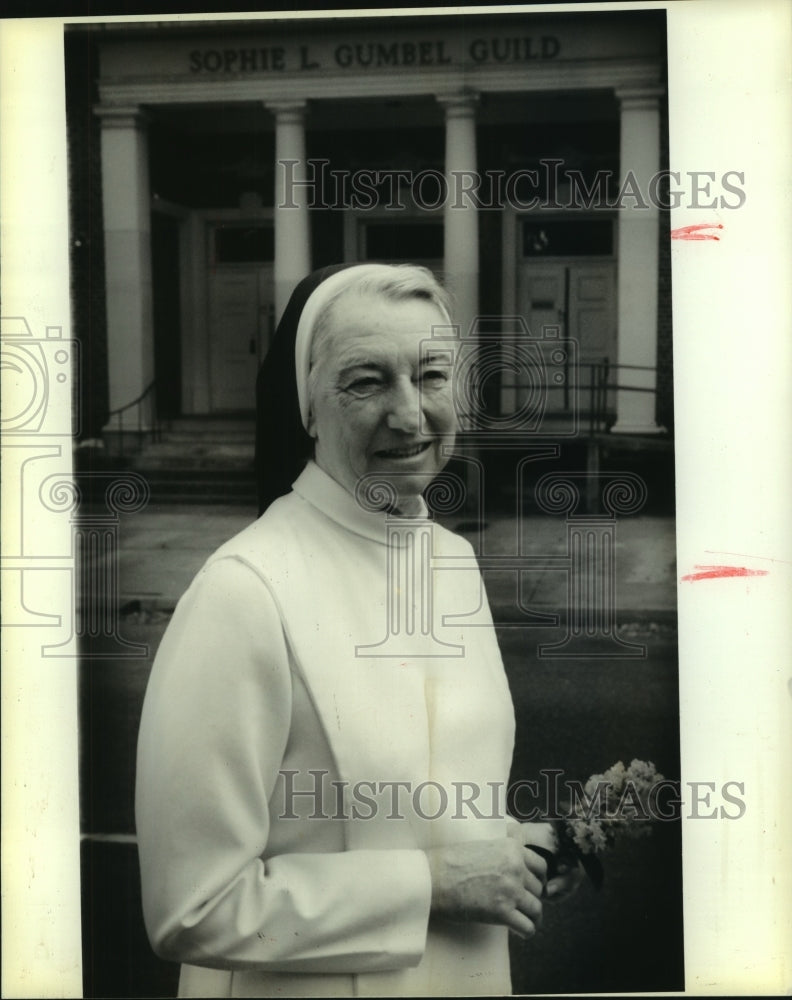 1990 Press Photo Sister Mary Jeanne Girshefski, new director of Strive Cenaer - Historic Images