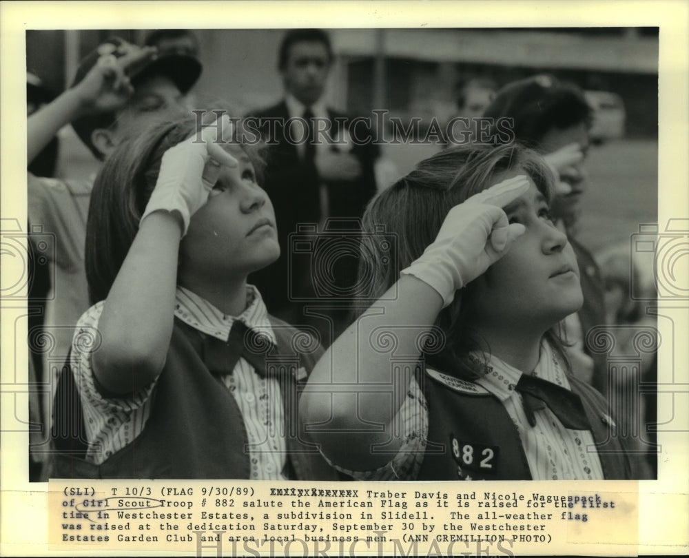 1989 Press Photo Girl Scout Troop #882 saluting the American Flag at Westchester - Historic Images
