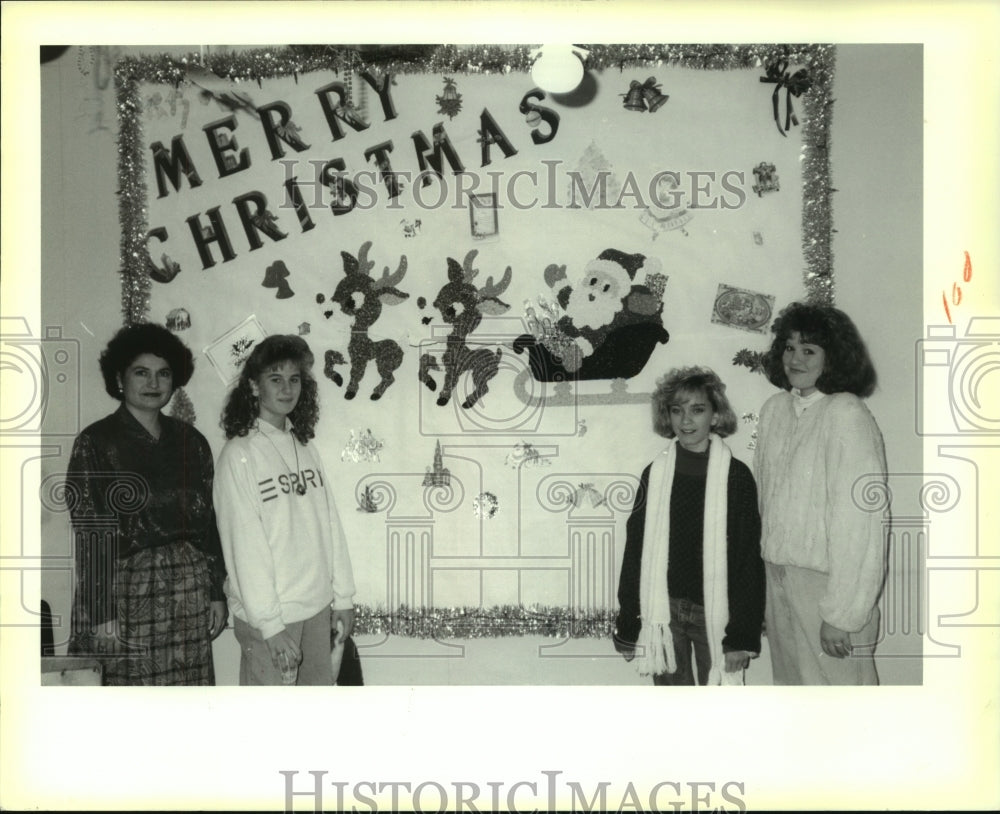 1988 Press Photo Group of Leon Godchaux Junior High School - nob25142 - Historic Images