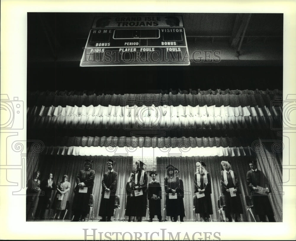 1990 Press Photo The Grand Isle High School Class of 1990 on stage - Historic Images