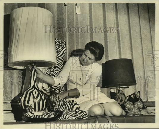 1971 Press Photo Dixie All States Ceramic Show at Gernon Brown Center - Historic Images
