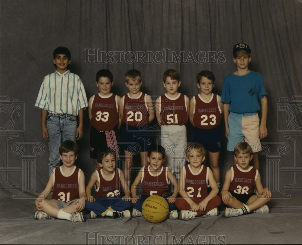 1990 Press Photo Basketball team members at the Girard Playground - Historic Images