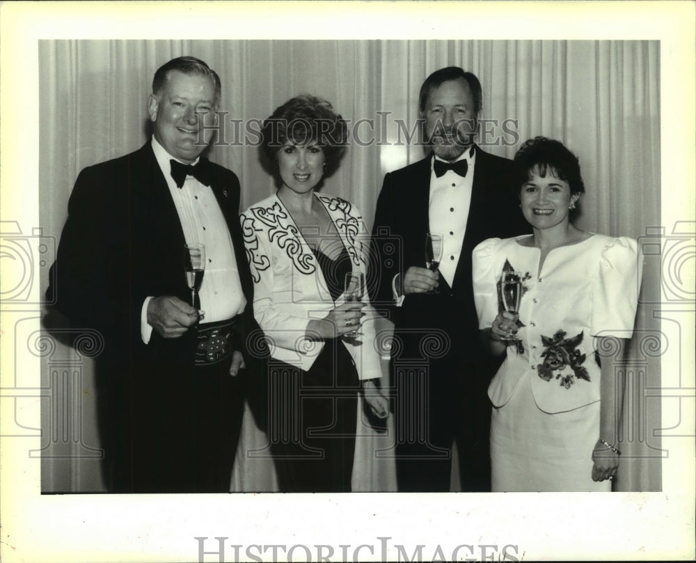 1992 Press Photo Attendees to a Wines of St. Julien social event - nob25464 - Historic Images