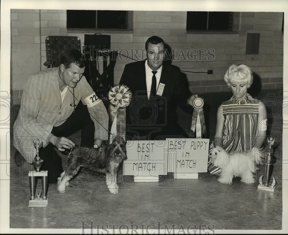 1967 Press Photo Winners of the Dog Show held at P700 Moss Street - nob25636 - Historic Images