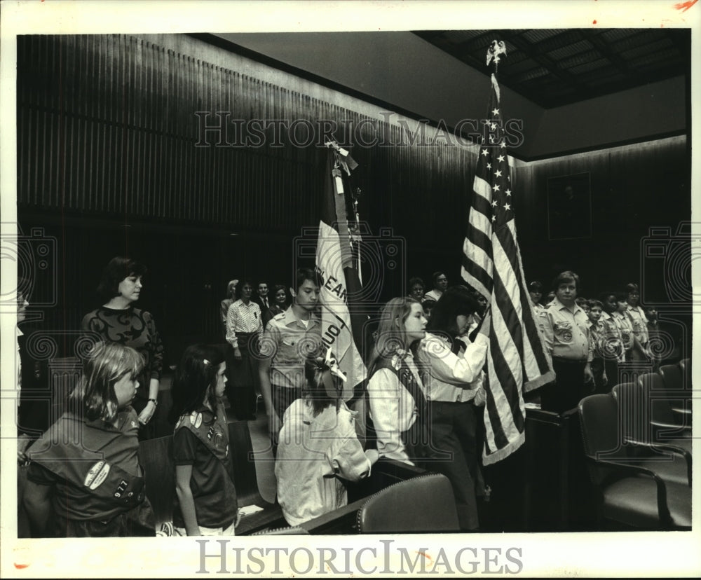 1987 Press Photo Girl &amp; Boy Scouyts-Bicentennial Celebration of the Constitution - Historic Images