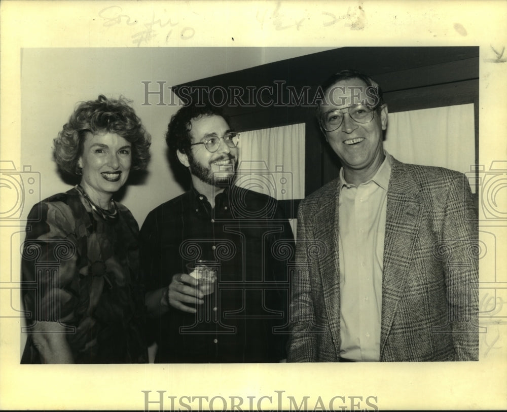 1992 Press Photo Attendees gathered at a Louisiana Landmarks Event - nob25829 - Historic Images