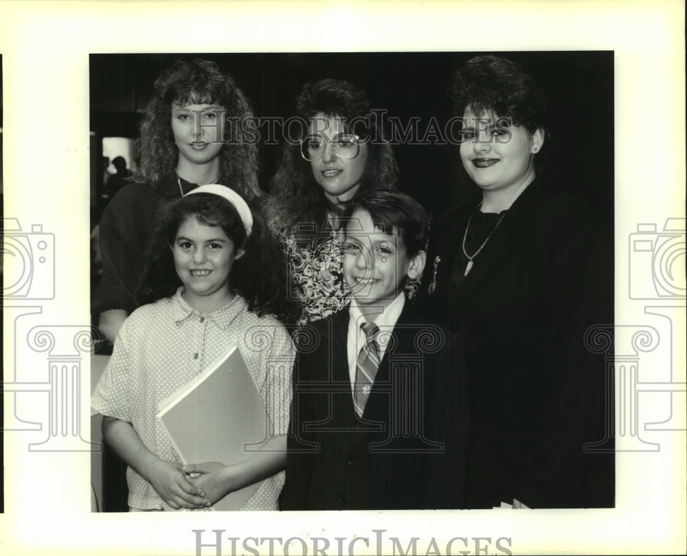 1991 Press Photo State Young Authors Winners in the St. Bernard Police Jury Room - Historic Images