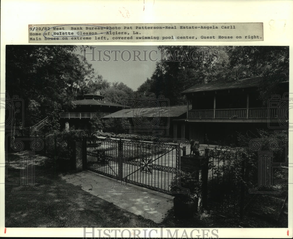 1982 Press Photo The home of Hulette Gleason with a guest house &amp; swimming pool - Historic Images